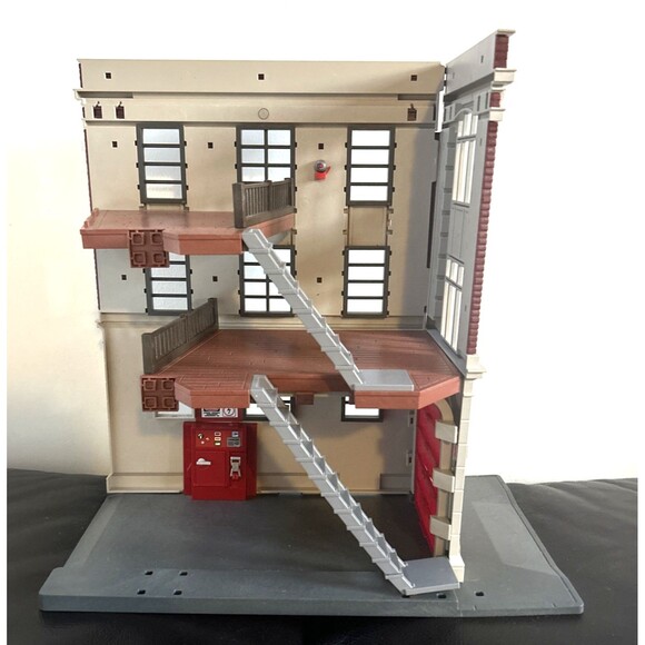 Playmobil Ghostbusters Firehouse Headquarters 9219 Incomplete Set + Extra  Pcs - Picture 1 of 11